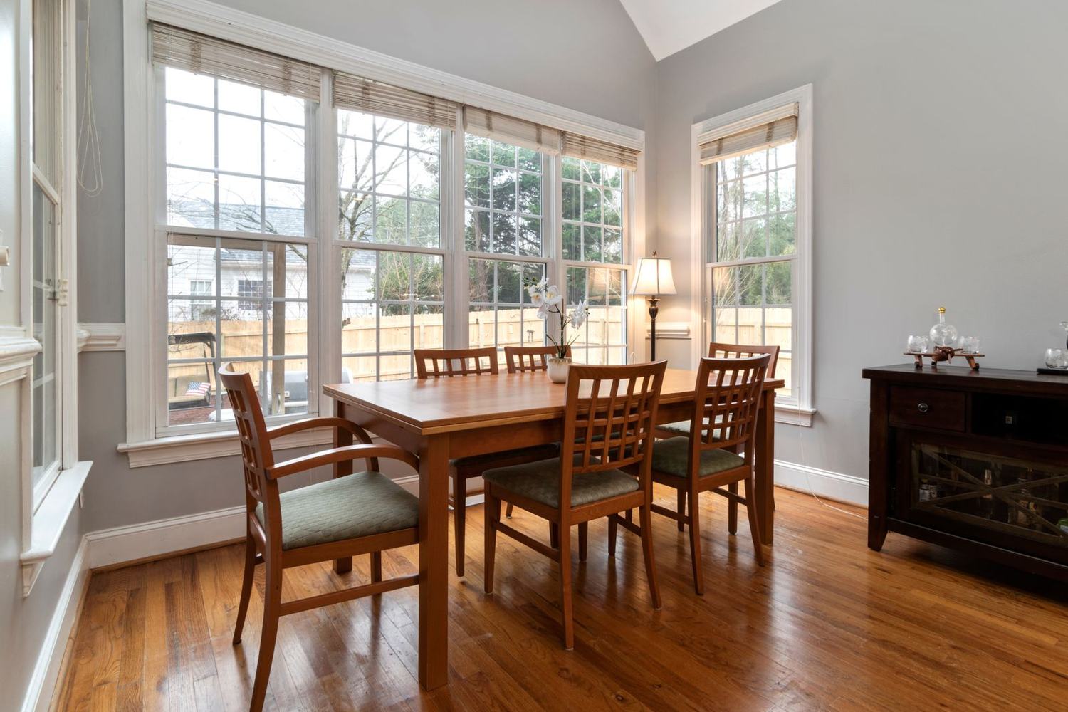 Breakfast nook